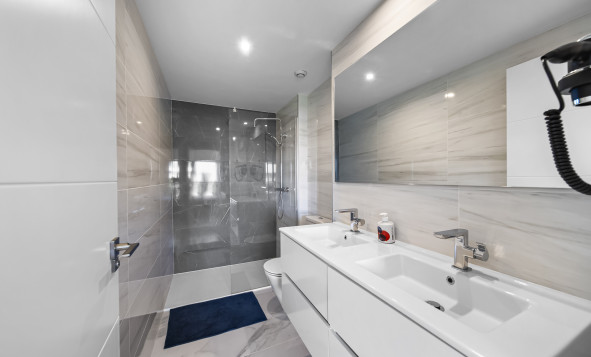 Resale - 1. Apartment / flat - Torrevieja - Costa Blanca South