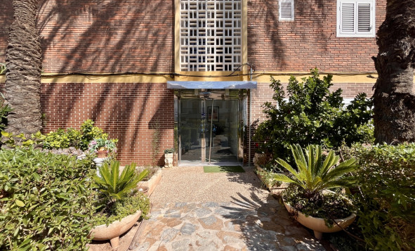 Reventa - 1. Apartamento / piso - La Zenia - Costa Blanca Sur