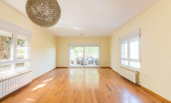 Reventa - 3. Casa indepiende - MOLINA DEL SEGURA