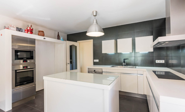 Reventa - 3. Casa indepiende - MOLINA DEL SEGURA