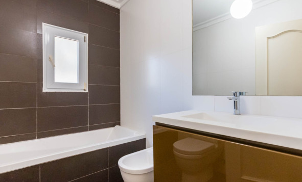 Reventa - 3. Casa indepiende - MOLINA DEL SEGURA