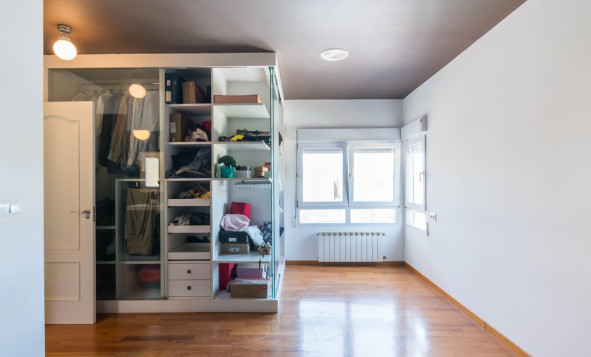 Reventa - 3. Casa indepiende - MOLINA DEL SEGURA