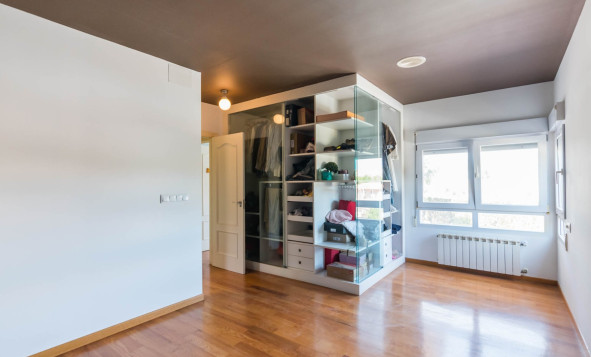 Reventa - 3. Casa indepiende - MOLINA DEL SEGURA