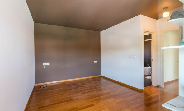 Reventa - 3. Casa indepiende - MOLINA DEL SEGURA