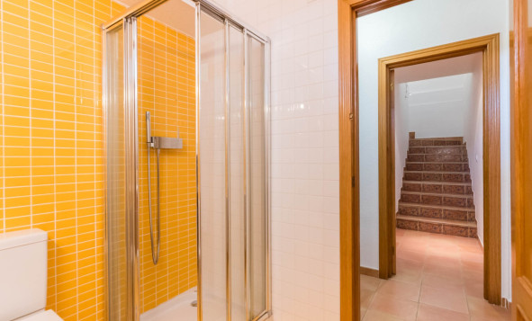 Reventa - 3. Casa indepiende - MOLINA DEL SEGURA