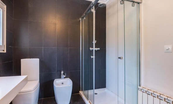 Reventa - 3. Casa indepiende - MOLINA DEL SEGURA