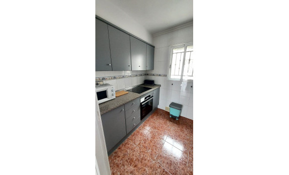 Reventa - 1. Apartamento / piso - Vistabella - Costa Blanca Sur