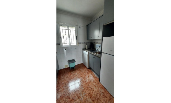 Reventa - 1. Apartamento / piso - Vistabella - Costa Blanca Sur