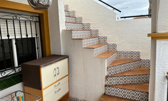 Reventa - 1. Apartamento / piso - Vistabella - Costa Blanca Sur