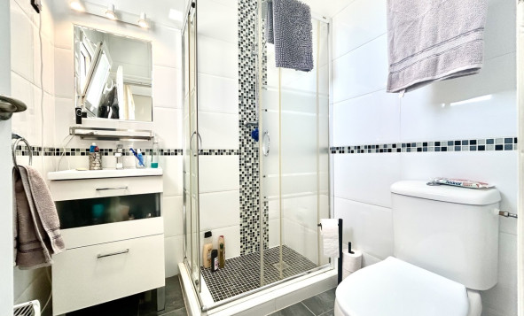 Resale - 3. Detached house - Villamartin - Costa Blanca South