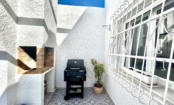 Resale - 3. Detached house - Villamartin - Costa Blanca South