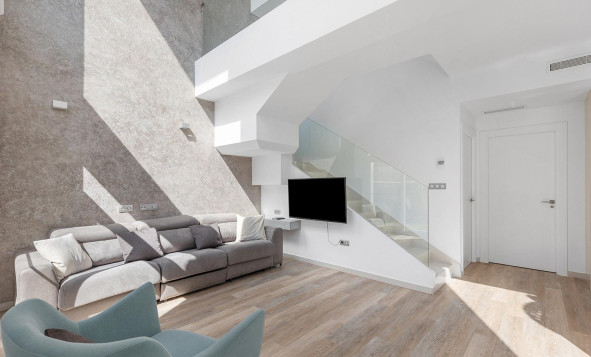 Herverkoop - 3. Vrijstaande villa - Rojales - Pueblo bravo