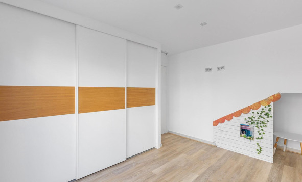 Herverkoop - 3. Vrijstaande villa - Rojales - Pueblo bravo