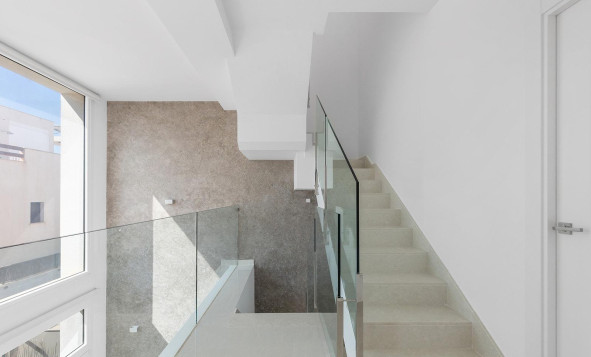 Herverkoop - 3. Vrijstaande villa - Rojales - Pueblo bravo