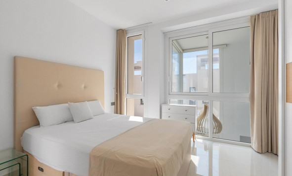 Herverkoop - 3. Vrijstaande villa - Rojales - Pueblo bravo