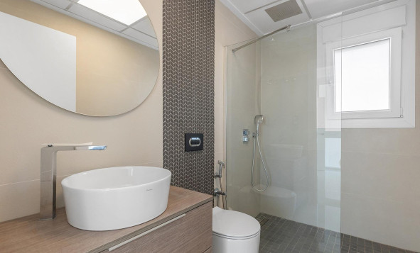 Herverkoop - 3. Vrijstaande villa - Rojales - Pueblo bravo