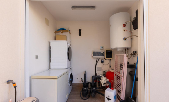 Herverkoop - 3. Vrijstaande villa - Rojales - Pueblo bravo