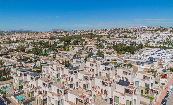 Herverkoop - 3. Vrijstaande villa - Rojales - Pueblo bravo