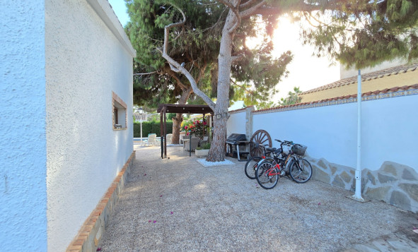 Herverkoop - Villa * - Orihuela Costa - Costa Blanca Zuid