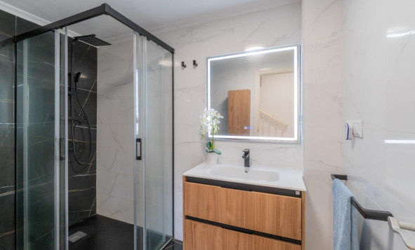 Herverkoop - 3. Vrijstaande villa - Orihuela Costa - Zeniamar-Horizonte-La Campana