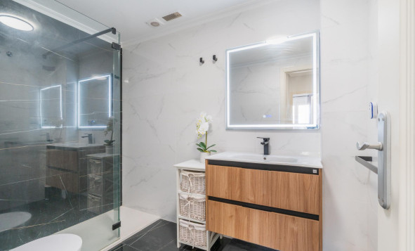 Herverkoop - 3. Vrijstaande villa - Orihuela Costa - Zeniamar-Horizonte-La Campana