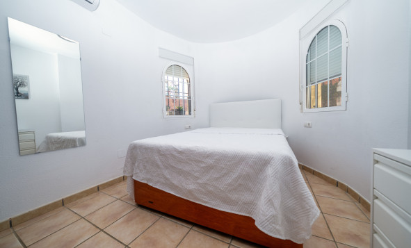 Herverkoop - 3. Vrijstaande villa - Playa Flamenca - Sportcentre