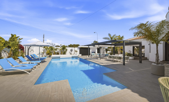 Herverkoop - 3. Vrijstaande villa - Torrevieja - Costa Blanca Zuid