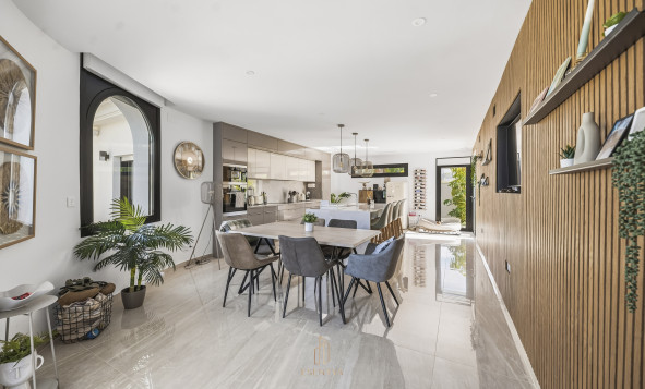 Herverkoop - 3. Vrijstaande villa - Torrevieja - Costa Blanca Zuid