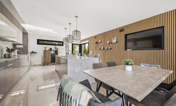 Herverkoop - 3. Vrijstaande villa - Torrevieja - Costa Blanca Zuid