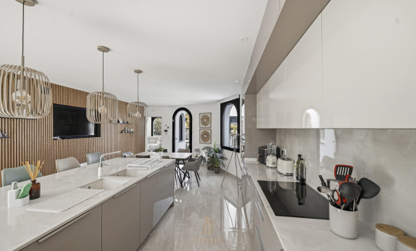 Herverkoop - 3. Vrijstaande villa - Torrevieja - Costa Blanca Zuid