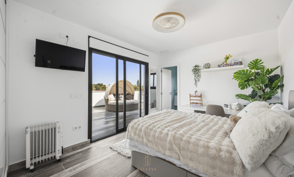 Herverkoop - 3. Vrijstaande villa - Torrevieja - Costa Blanca Zuid