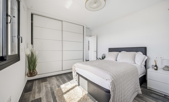 Herverkoop - 3. Vrijstaande villa - Torrevieja - Costa Blanca Zuid