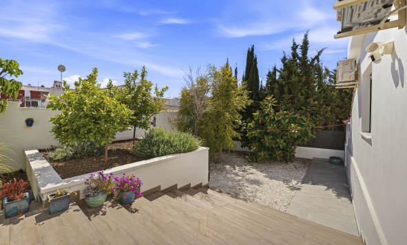 Herverkoop - 3. Vrijstaande villa - Torrevieja - Costa Blanca Zuid