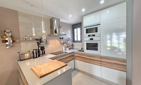 Herverkoop - 1. Appartement / flat - Orihuela Costa - Punta Prima *