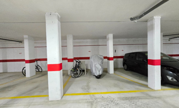 Herverkoop - 1. Appartement / flat - Orihuela Costa - Punta Prima *