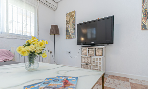 Resale - 4. Semi-detached villa - Playa Flamenca - Costa Blanca South