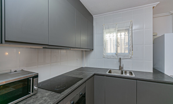 Resale - 4. Semi-detached villa - Playa Flamenca - Costa Blanca South