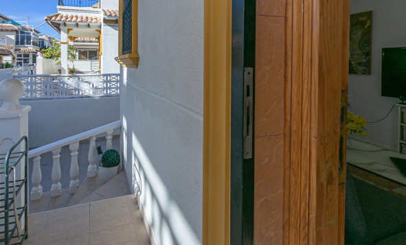 Resale - 4. Semi-detached villa - Playa Flamenca - Costa Blanca South