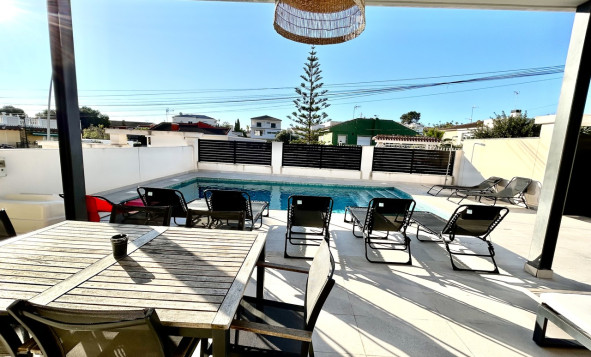 Reventa - 3. Casa indepiende - Los Balcones - Costa Blanca Sur