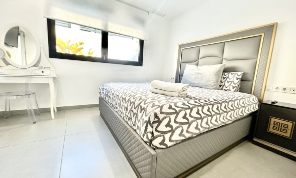 Reventa - 3. Casa indepiende - Los Balcones - Costa Blanca Sur