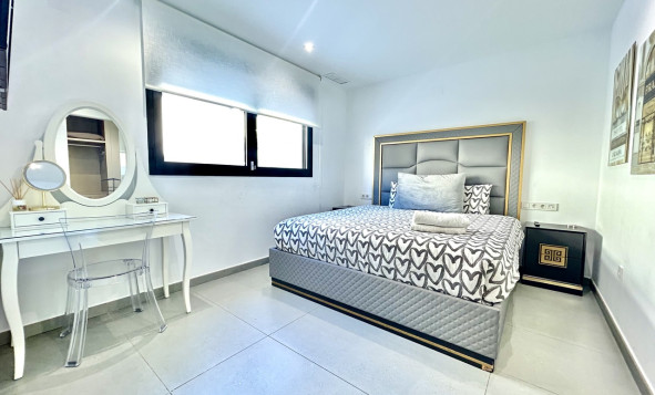 Reventa - 3. Casa indepiende - Los Balcones - Costa Blanca Sur