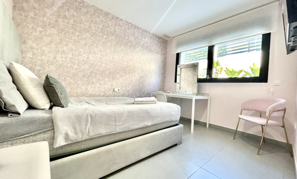 Reventa - 3. Casa indepiende - Los Balcones - Costa Blanca Sur