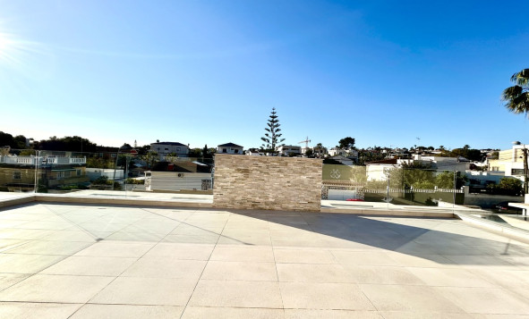 Reventa - 3. Casa indepiende - Los Balcones - Costa Blanca Sur