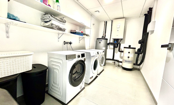 Reventa - 3. Casa indepiende - Los Balcones - Costa Blanca Sur