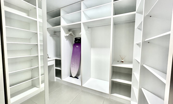 Reventa - 3. Casa indepiende - Los Balcones - Costa Blanca Sur