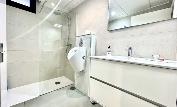 Reventa - 3. Casa indepiende - Los Balcones - Costa Blanca Sur