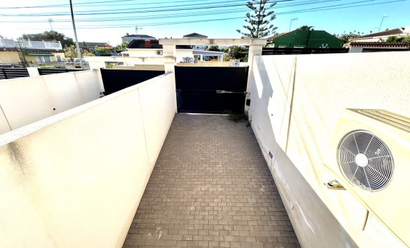 Reventa - 3. Casa indepiende - Los Balcones - Costa Blanca Sur