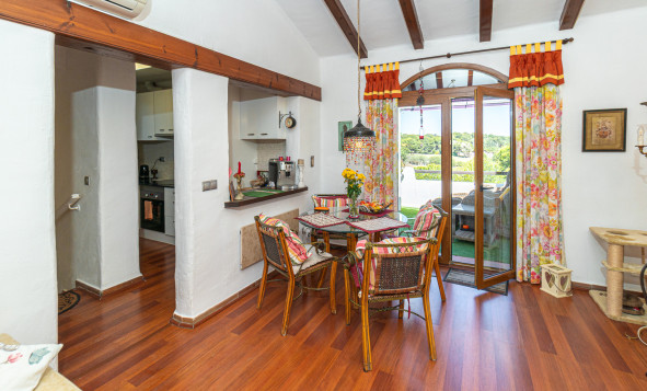 Resale - 4. Semi-detached villa - Villamartin - Costa Blanca South