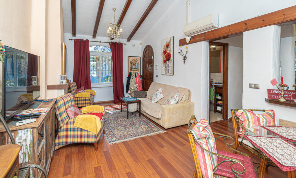 Resale - 4. Semi-detached villa - Villamartin - Costa Blanca South