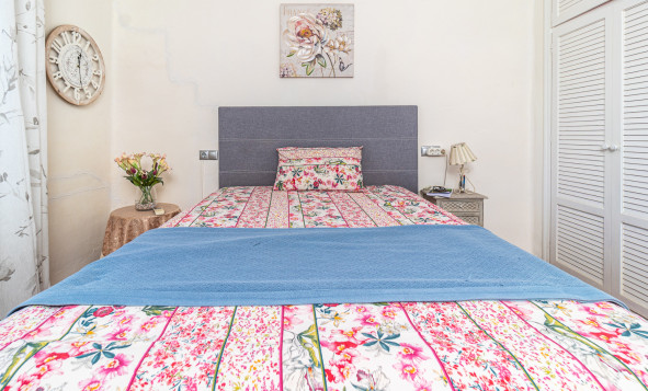 Resale - 4. Semi-detached villa - Villamartin - Costa Blanca South